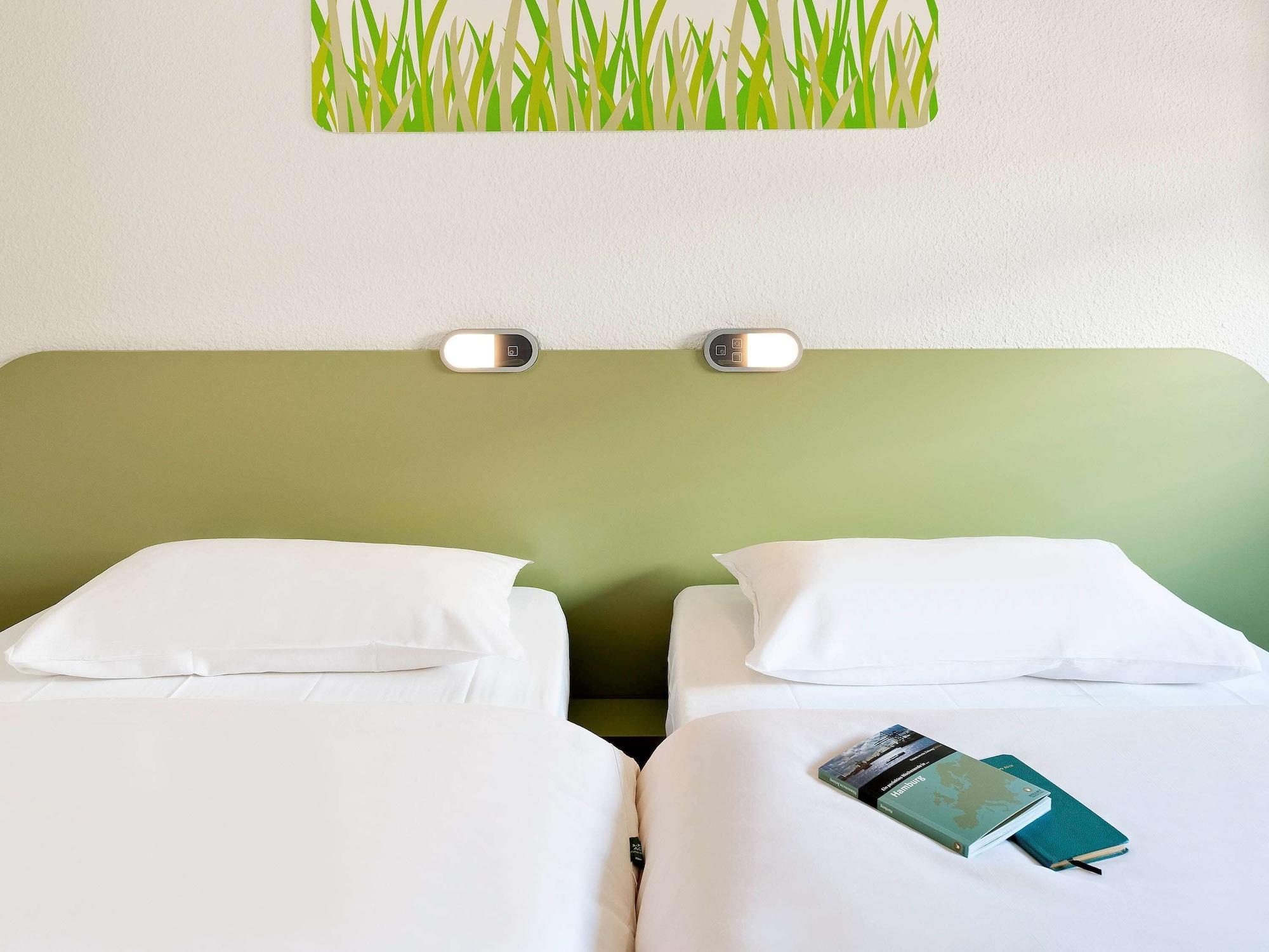 ibis budget Tarbes Buitenkant foto