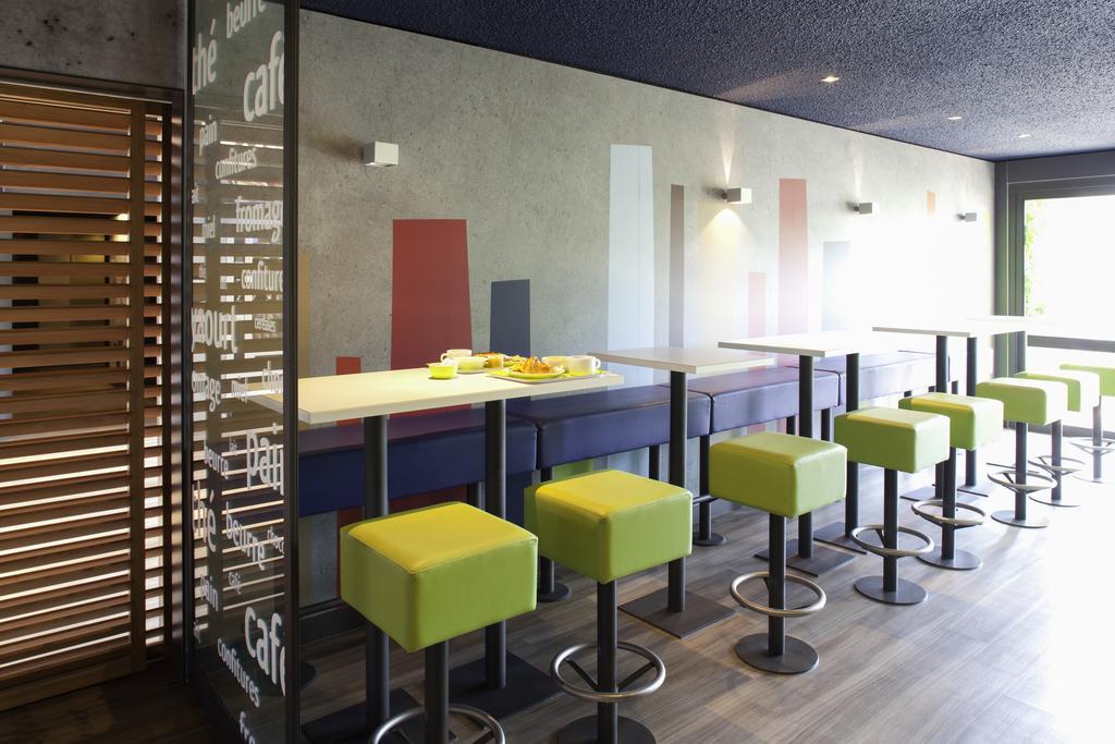 ibis budget Tarbes Buitenkant foto