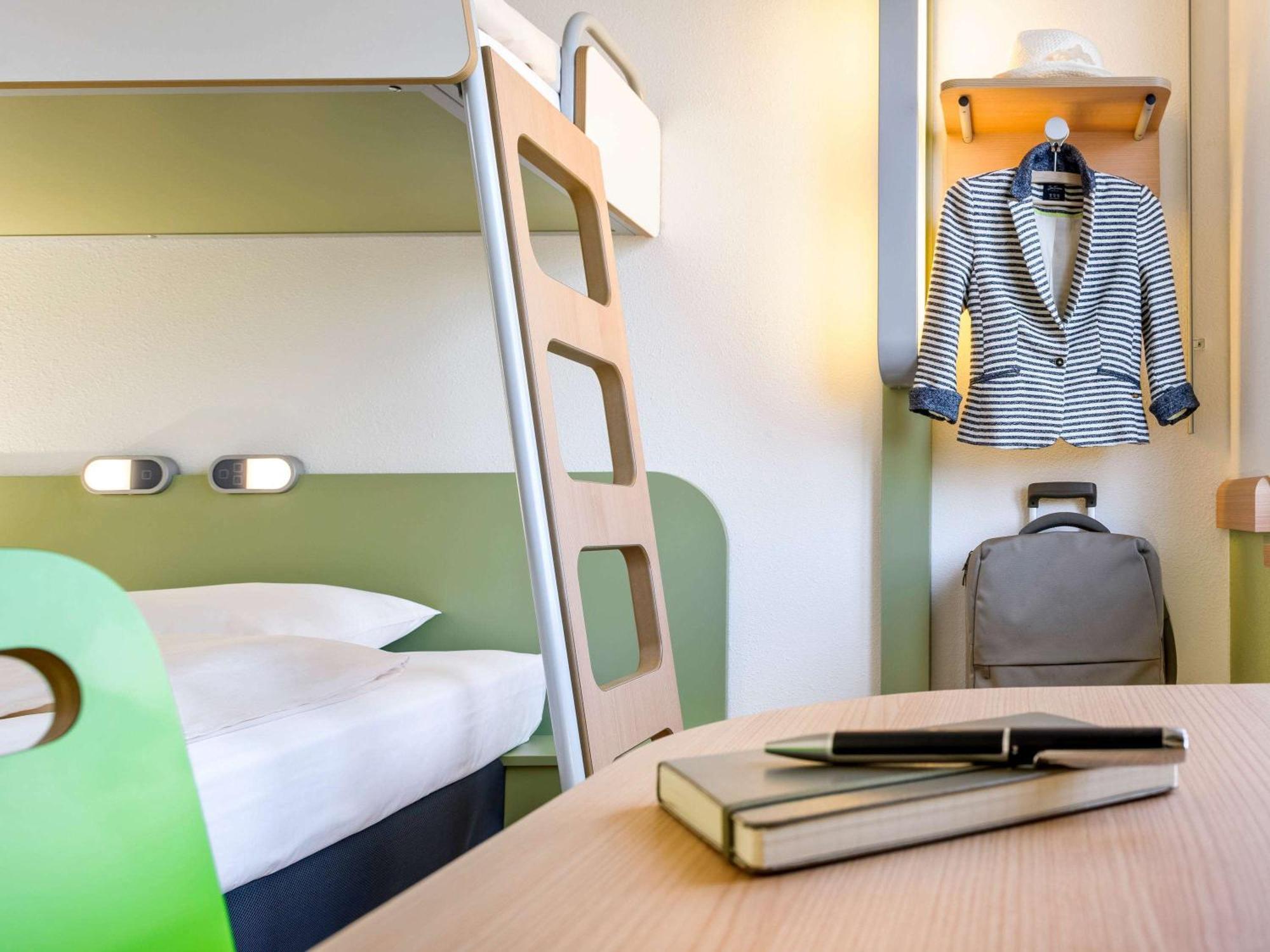 ibis budget Tarbes Buitenkant foto