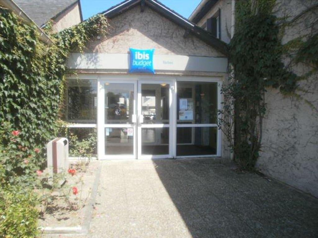 ibis budget Tarbes Buitenkant foto
