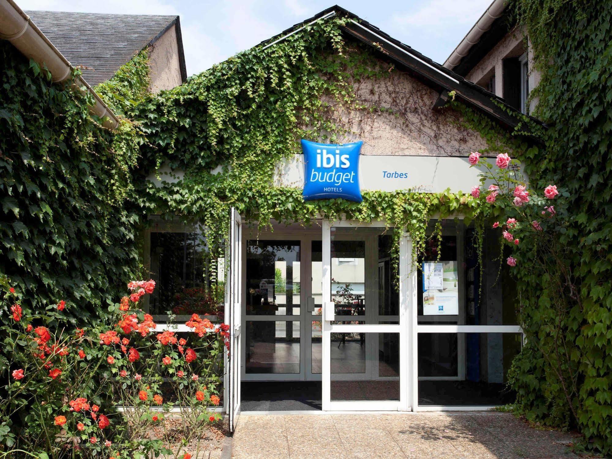 ibis budget Tarbes Buitenkant foto