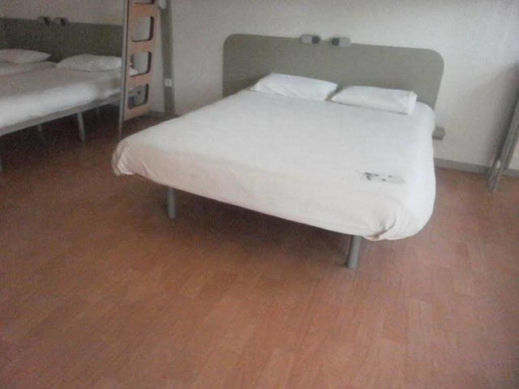 ibis budget Tarbes Buitenkant foto